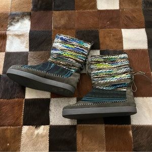 TOMS Boots